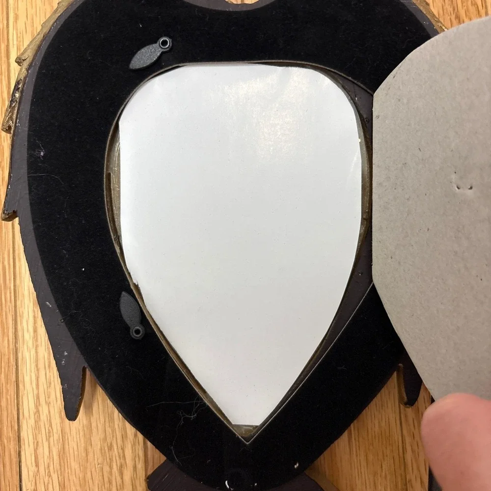 Cherub On Gold Angel Wings Heart Shaped Table Top Frame 4x6 Inches